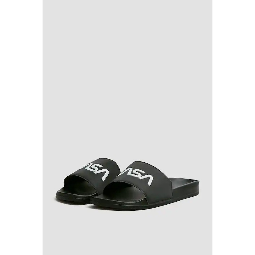Dép nam Pull&bear màu đen authentic
