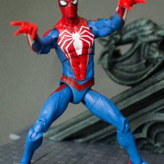 Mô hình Marvel Select Spider-Man PS4