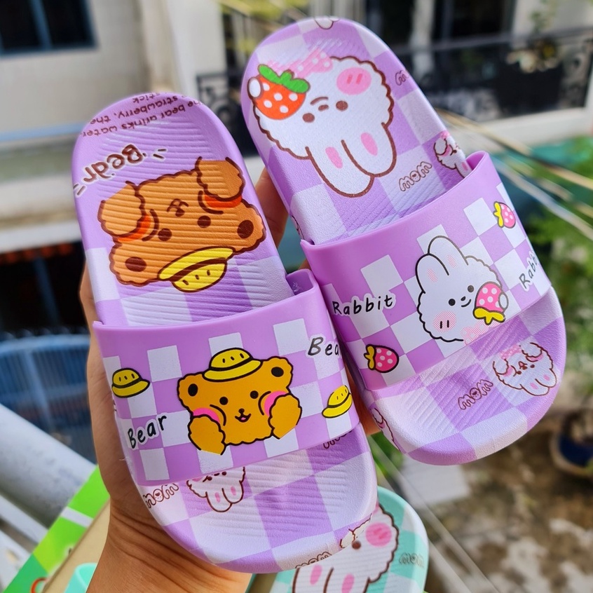 Dép bánh mì cho bé trai bé gái hình thỏ gấu nâu, chất cao su nhúng mờ nhám cho bé