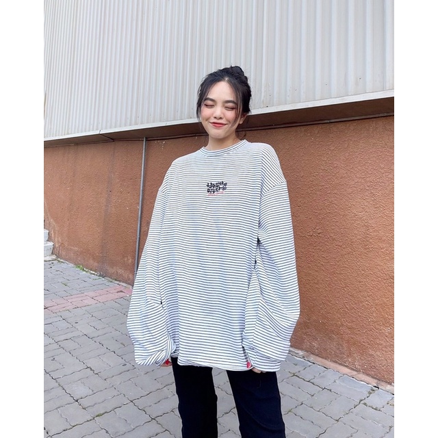 Áo sweater kẻ sọc kiểu Hàn Quốc