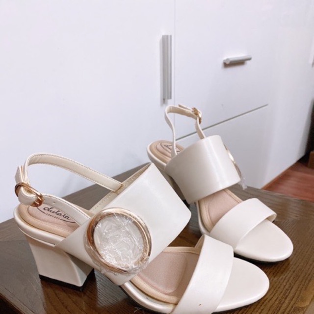 Giày sandal Daphne màu kem