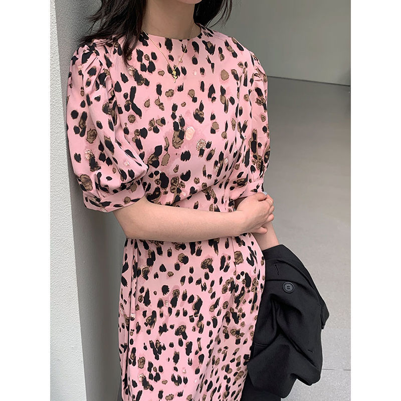 Đầm Tay Phồng Cổ Tròn Họa Tiết Da Báo Màu Hồng Dễ Thương | BigBuy360 - bigbuy360.vn