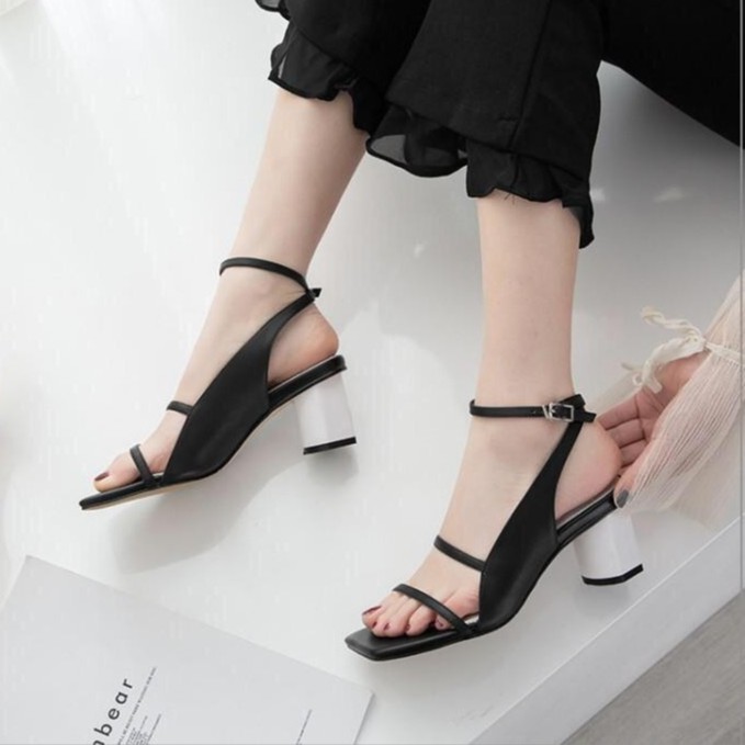 Sandal gót tròn ôm chân 5p trẻ trung TKS21