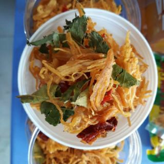 Khô gà lá chanh 200g