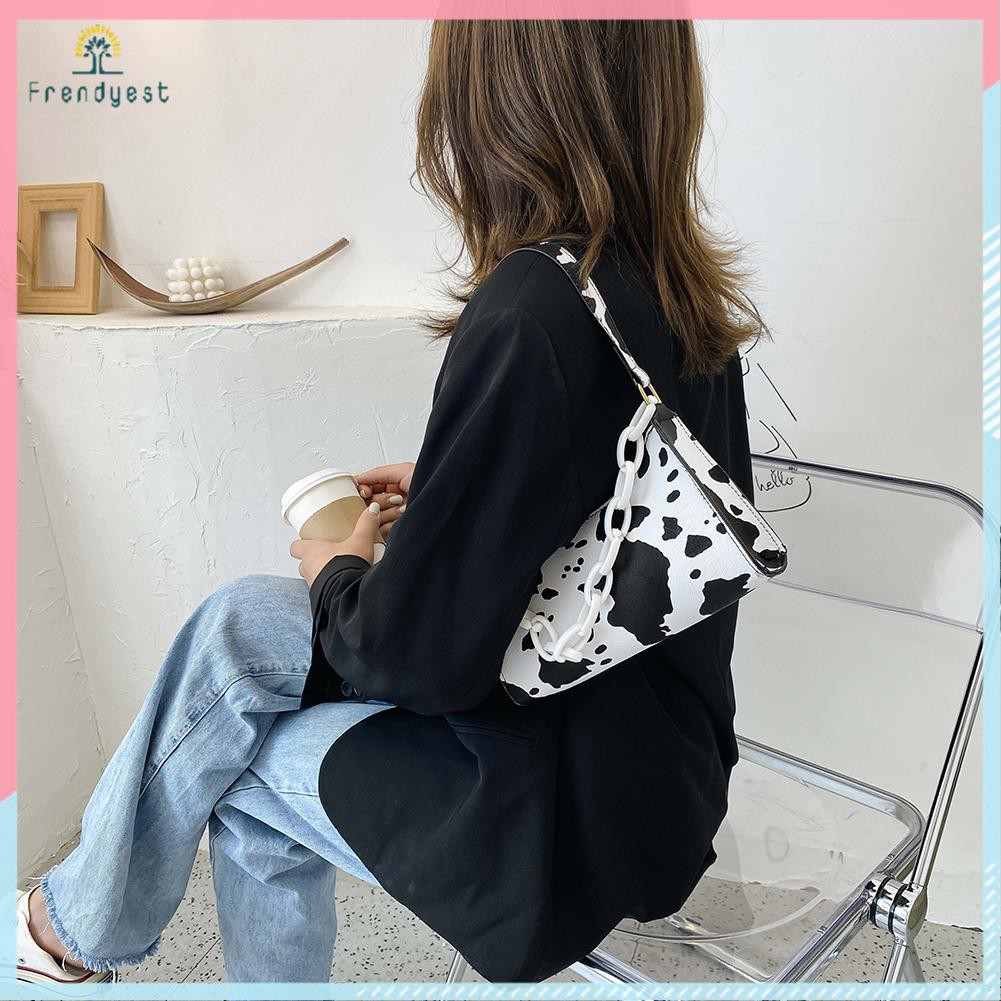 Túi đeo vai da PU dây đeo acrylic họa tiết da bò sữa thời trang đường phố cho nữ | BigBuy360 - bigbuy360.vn