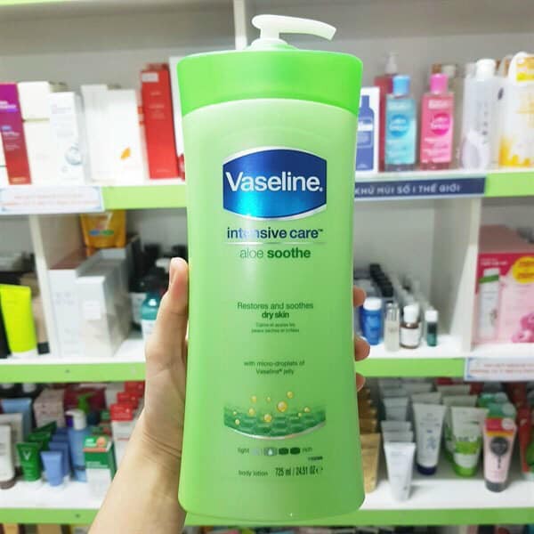 Sữa dưỡng thể trắng da toàn thân VASELINE bản Mỹ 725ml