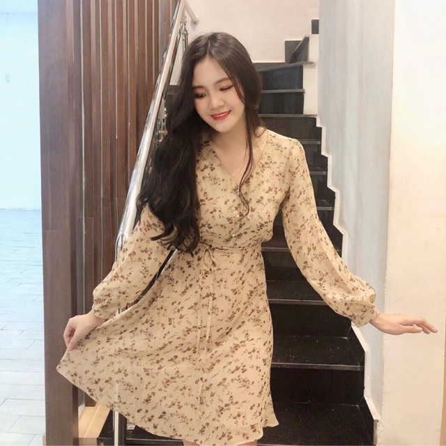 ĐẦM NUDE HOA NHÍ CỔ V