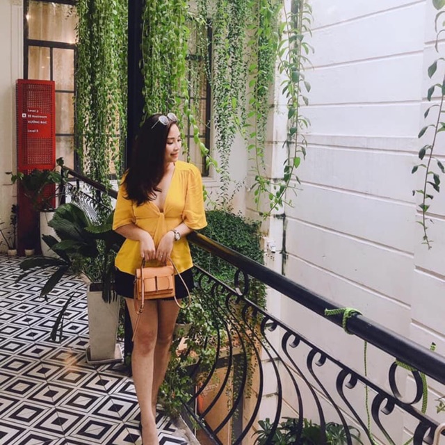 Áo kiểu zara size S ( trinh hy