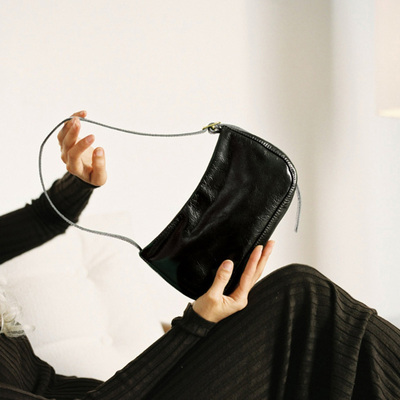 Túi đeo vai IELGY hình lưỡi liềm bằng da mềm kiểu đơn giản dễ phối đồ với bốn màu trơn tùy chọn cho nữ mang đi làm