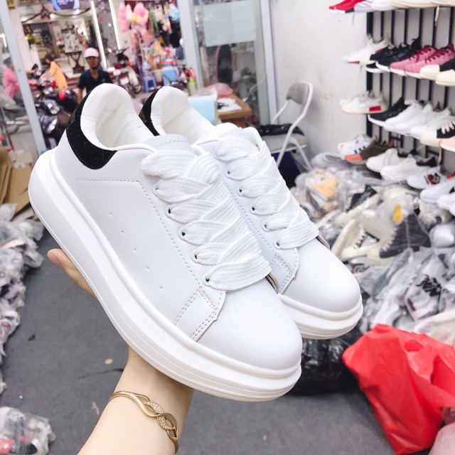 Giày thể thao #mcq