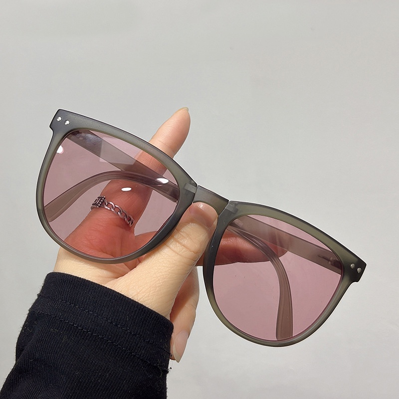 Kính mát thời trang màu sắc trẻ trung cá tính gấp gọn thuận tiện đem đi dã ngoại du lịch mẫu hot nhất 2022 HANASO 226