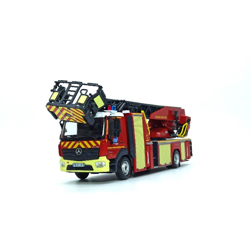 Mô hình xe Mercedes-Benz Atego