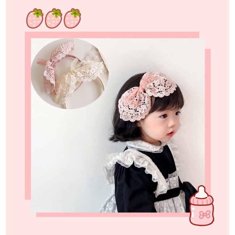 Bờm ren tiểu thư nơ lệch một bên dịu dàng cho bé