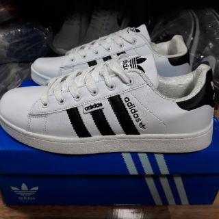 Giày adidas thể thao