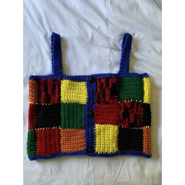 ÁO CROPTOP 2 DÂY HARRY STYLE màu sắc trẻ trung năng động