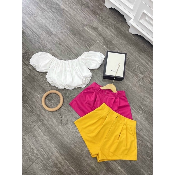 SET ÁO BÍ HỞ VAI TAY NGẮN KÈM QUẦN SHORT ĐÙI LƯNG TÂY