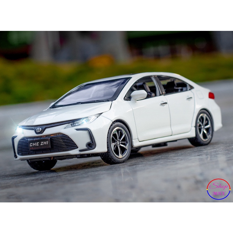Xe đồ chơi mô hình sắt Toyota Corolla Altis TẶNG KÈM BIỂN SỐ tỉ lệ 1:32 hãng CheZhi