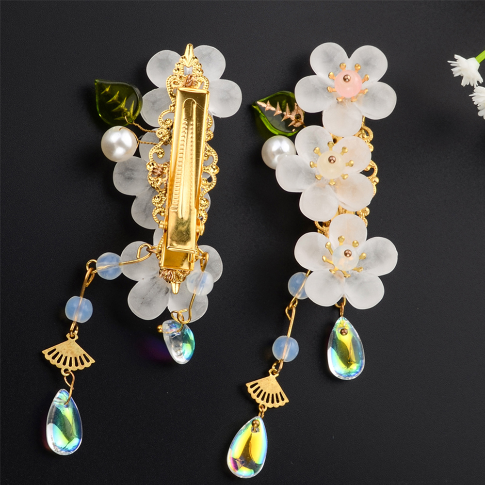 Trâm cài tóc dây tua rua phong cách cổ điển cho cô dâu