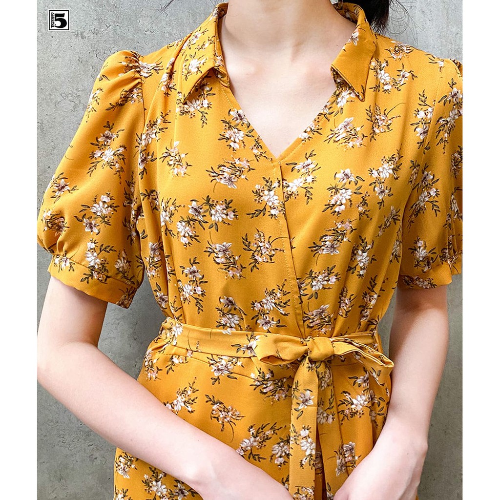 Đầm cổ V chân cổ đức chân váy ly lật tay bo bồng Twentyfive T256