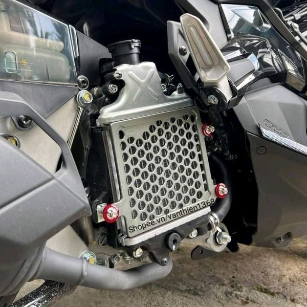 Che Két Nước VARIO AB SH Nhôm CNC GH Racing Kèm 3 Ốc Inox