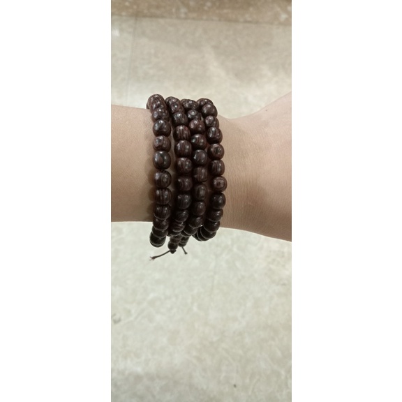 Chuỗi đeo tay-Vòng phong thủy bằng gỗ 108 hạt