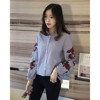 Áo Sơ Mi Thêu Hoa Hồng Gia Công Tinh Tế Tại Xưởng (2 màu lựa chọn)