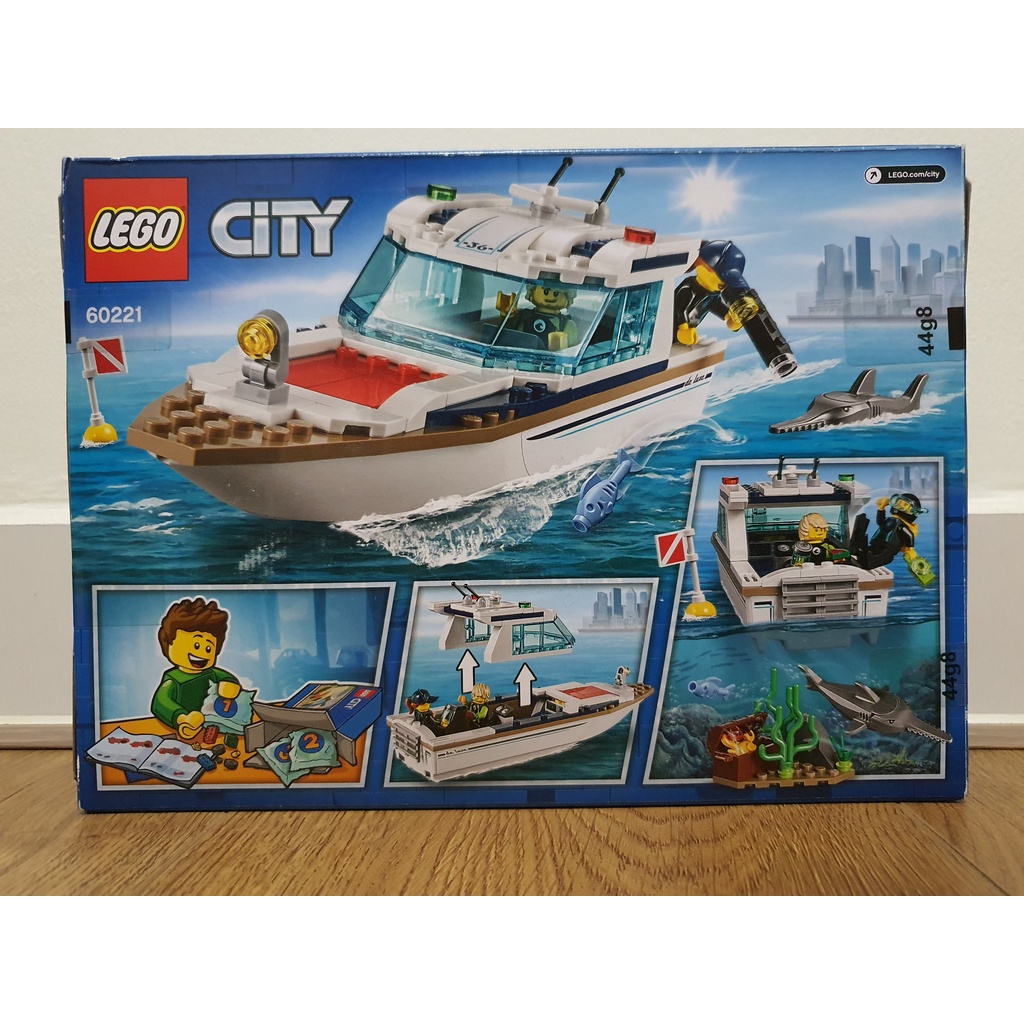 LEGO Thuyền Buồm Lặn Biển 60221
