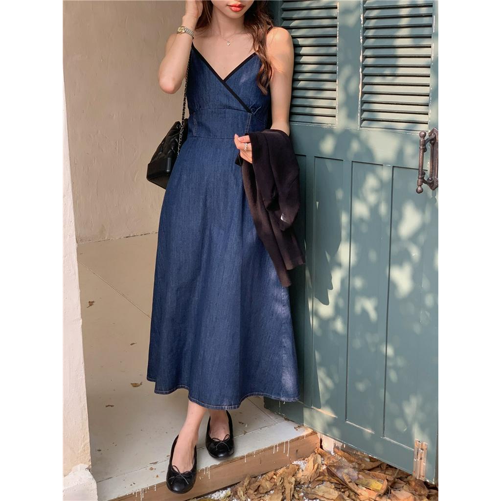 Đầm Dây Vải Denim Cổ V Màu Sắc Tương Phản Thời Trang Cá Tính 62317