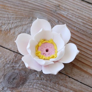 ĐẾ CẮM NHANG BẰNG GỐM HÌNH HOA SEN THỦ CÔNG