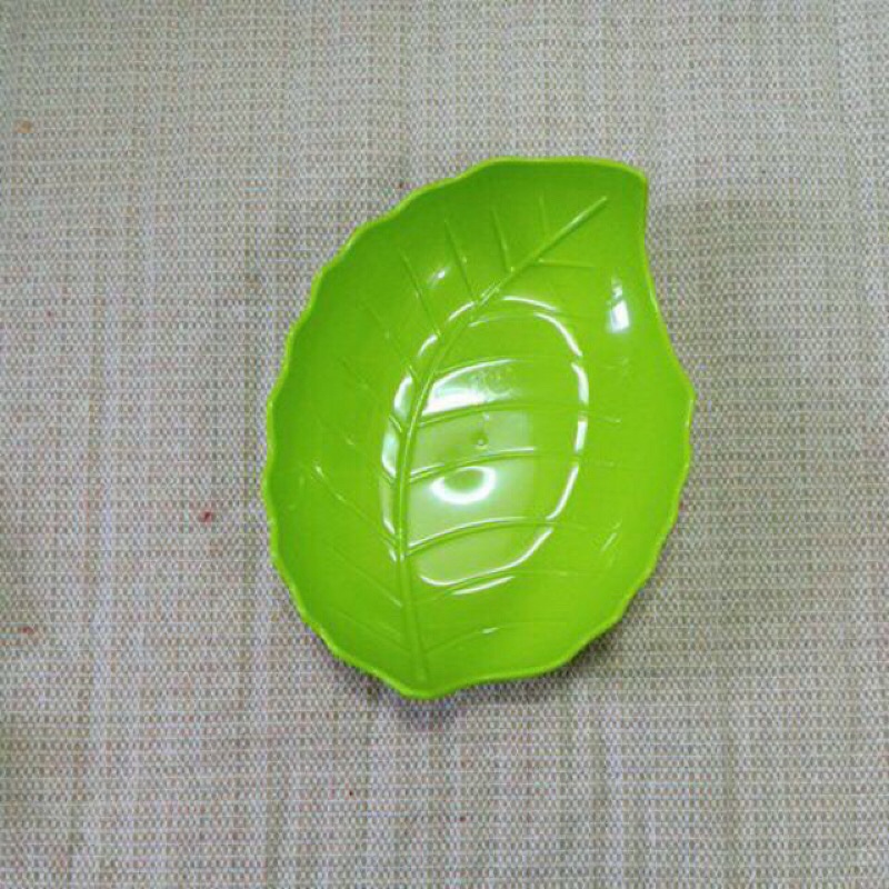 ĐĨA LÁ NHỰA 13cm