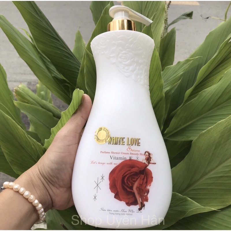 (Hàng công ty chính hãng) Sữa tắm nước hoa mịn da White Love 900ml