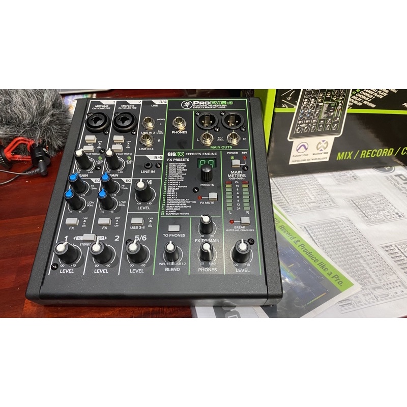 Mixer Mackie FX6v3 Pro