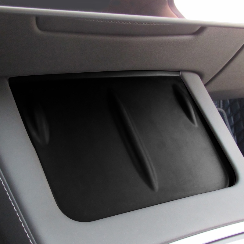 Giá Đỡ Điện Thoại Bằng Silicon Chống Trượt Gắn Bảng Điều Khiển Xe Hơi Model 3