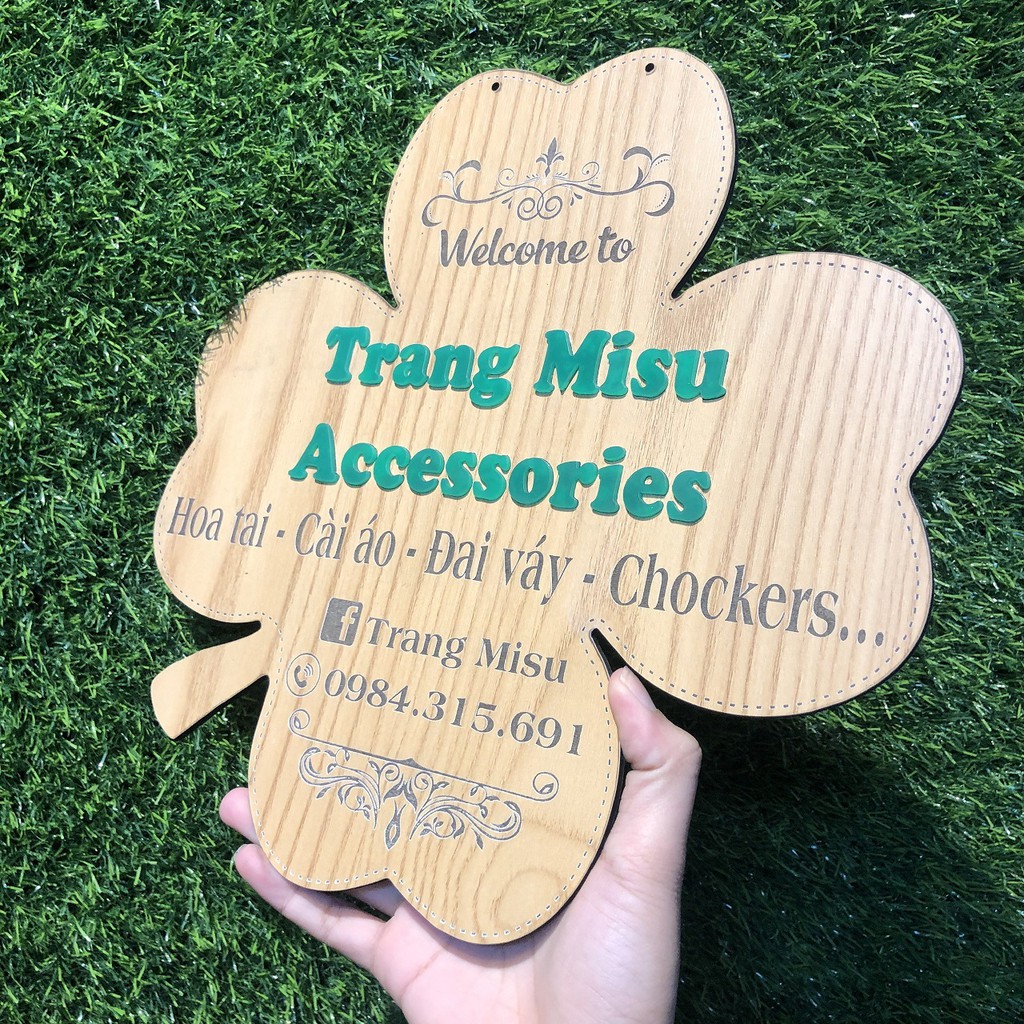 Bảng gỗ Decor - Thiết kế theo yêu cầu - Khung cỏ 4 lá kích thước 30x30cm