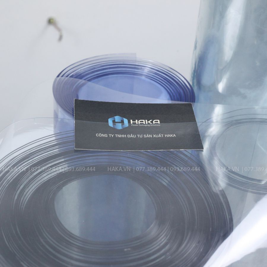 Tấm nhựa pvc dày 1mm trải bàn, mềm dẻo chống thấm nước, bảo vệ bề mặt, hàng công ty Haka chính hãng
