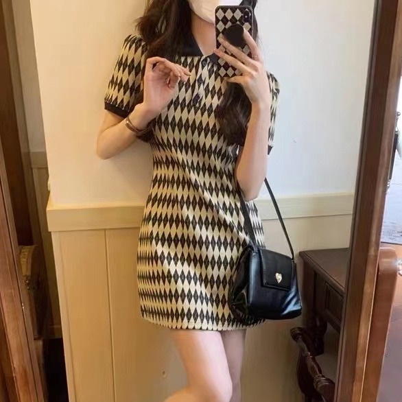 Đầm Ngắn Cổ Polo Họa Tiết Sọc Caro Thiết Kế Mới Thời Trang Mùa Hè Dành Cho Nữ