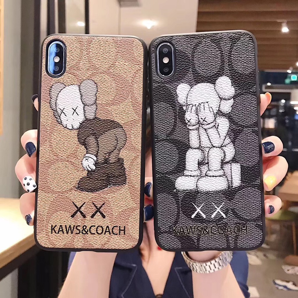 ốp lưng hình búp bê coach kaws