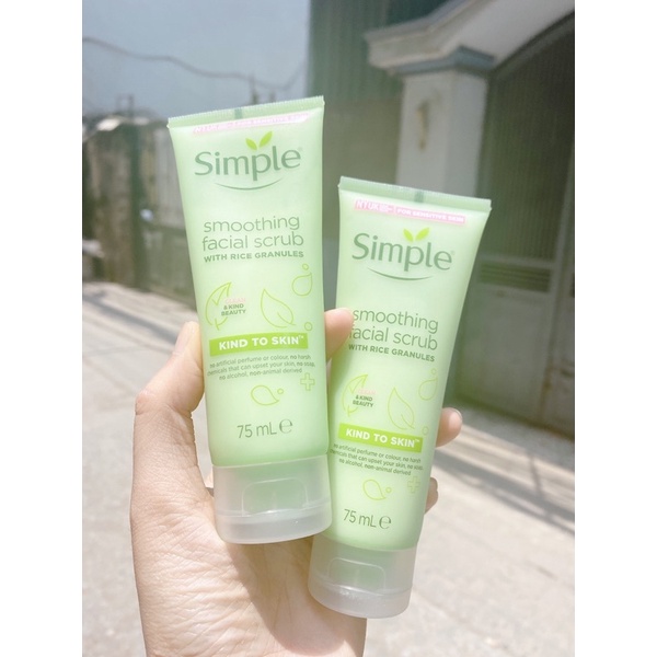 Tẩy Tế Bào Chết Simple Kind To Skin Smoothing Facial Scrub (150ml)