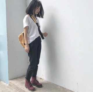 Slim Black Jeans