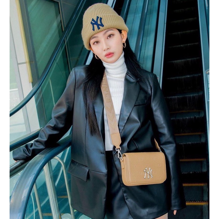 (1:1 TQXK)Túi đeo chéo trắng M//L//B TQXK đẹp không tì vết full bộ tag-mac-logo-túi nilong, 2màu