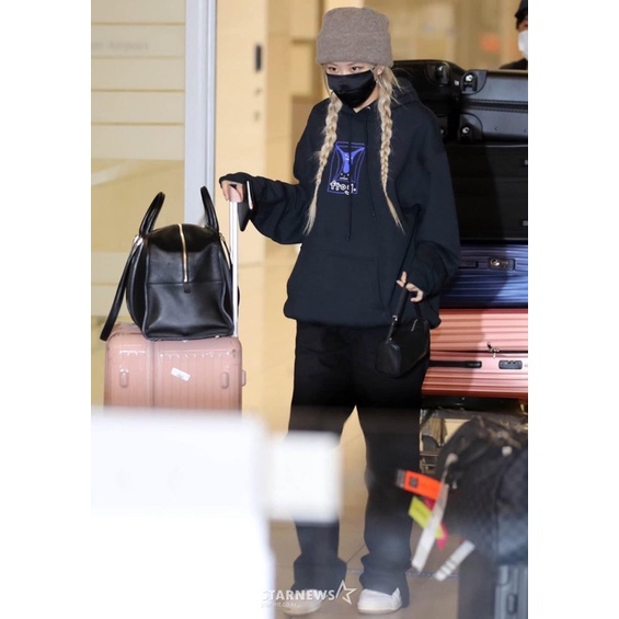 Áo hoodie Frog giống Rosé Blackpink