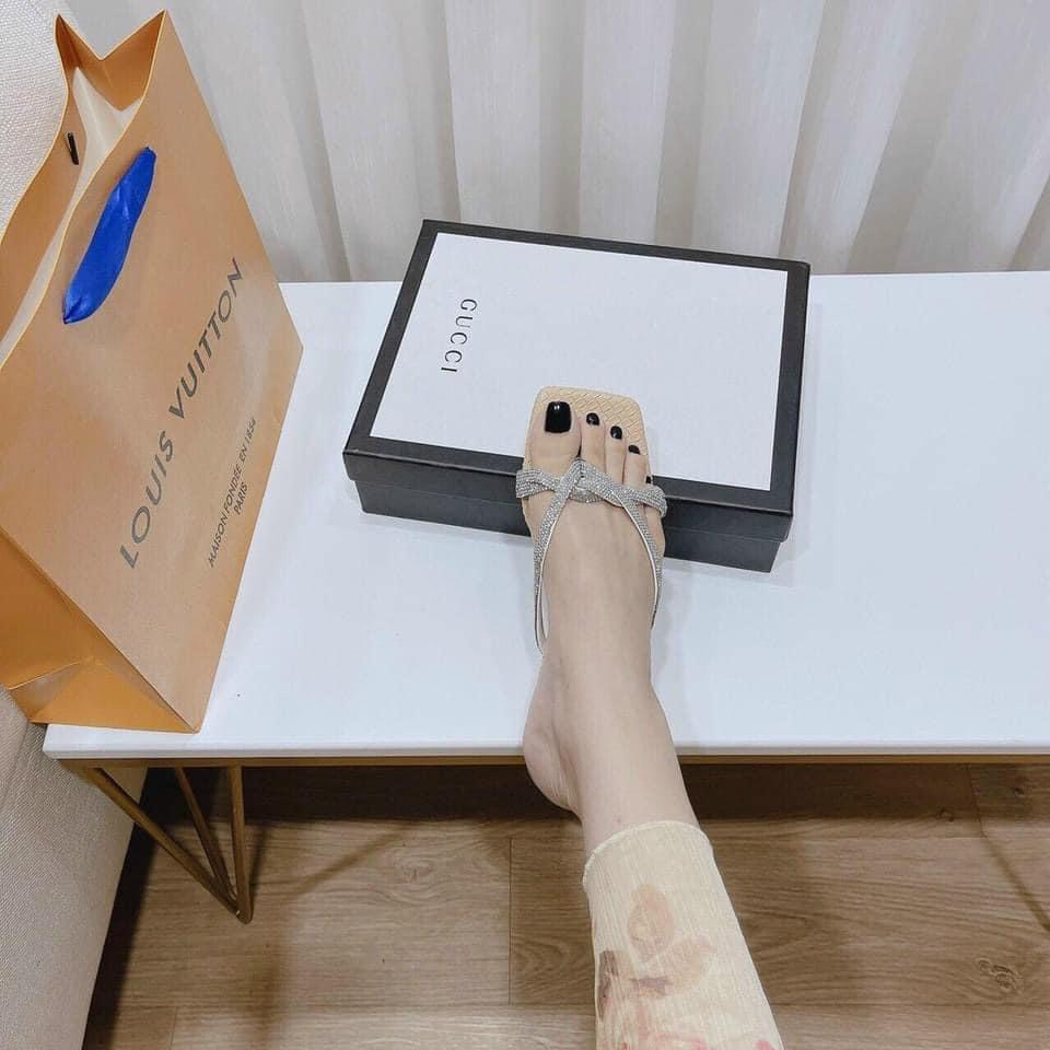 DÉP ĐÁ ĐẾ BỆT H2STORE