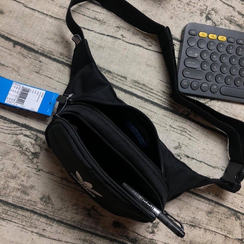 Túi bao tử Adidas xịn hàng date 6/2018 chưa on web | BigBuy360 - bigbuy360.vn