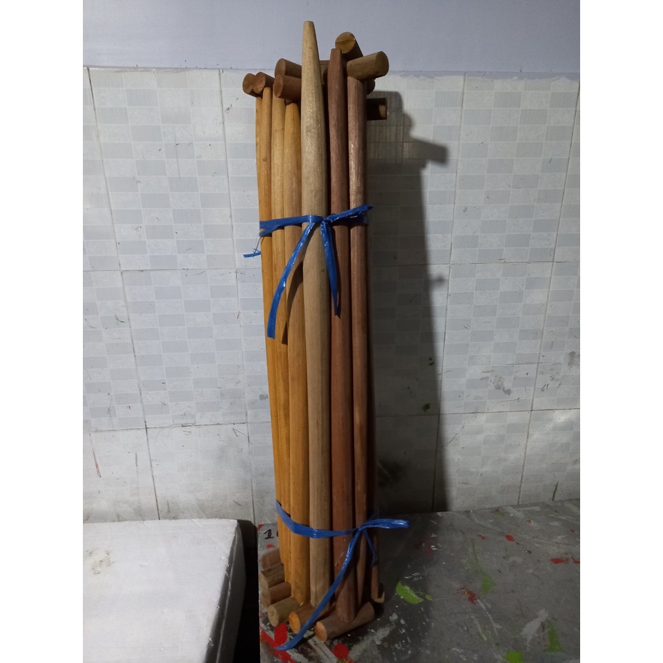 Cán Xẻng xây dựng bằng gỗ tràm