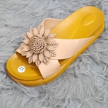 DÉP ĐẾ BÁNH MÌ GẮN HOA NỮ 3CM (TĂNG 1 SIZE)