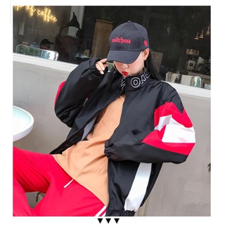 ...... Áo khoác gió nữ form rộng sieu hothot
