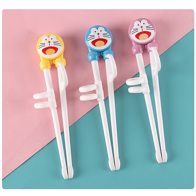 Đũa tập gắp hình doraemon cho bé