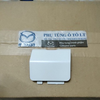 Nắp móc kéo ( Nắp móc cứu hộ ) badosoc sau lái ( trái ) Mazda 6 2013-2020 đã sơn trắng