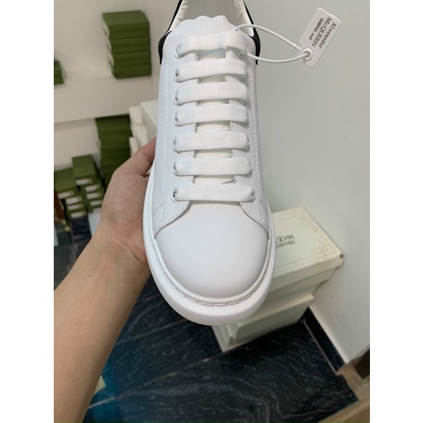 Giày thể thao sneakers M.C nam nữ trắng gót đen tăng chiều cao êm chân B 809