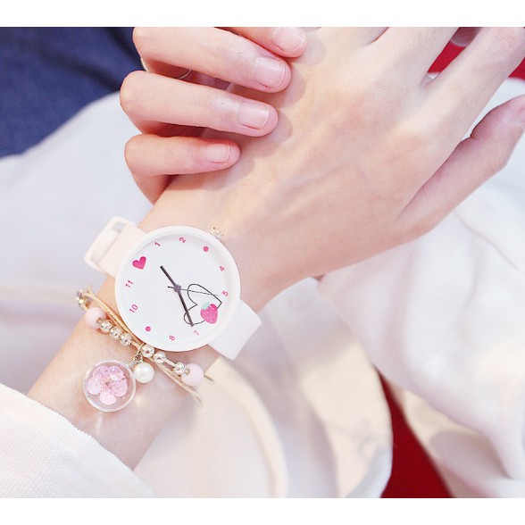 ĐỒNG HỒ NƯ DÂY CAO SU HAZO 358 TRÁI TIM VÀ DÂU TÂY HOT 2019 | BigBuy360 - bigbuy360.vn